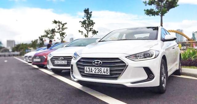 Top 10 mẫu xe ô tô chạy taxi, dịch vụ tốt nhất Việt Nam 2020